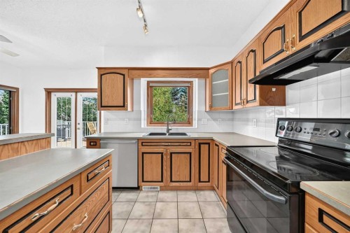 117 Evergreen Place Sw, Calgary, AB 