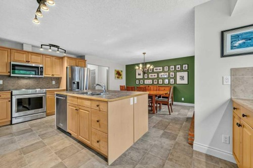 88 Midridge Close Se, Calgary, AB 