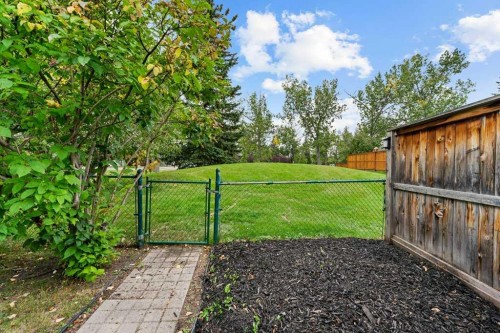 88 Midridge Close Se, Calgary, AB 