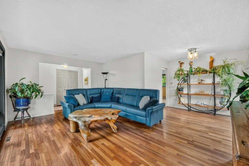 88 Midridge Close Se, Calgary, AB 