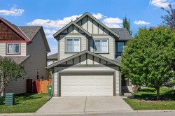 52 Copperfield Close SE Calgary, AB T2Z 4L2