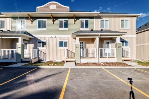 1002 Clover Road, Carstairs, AB 