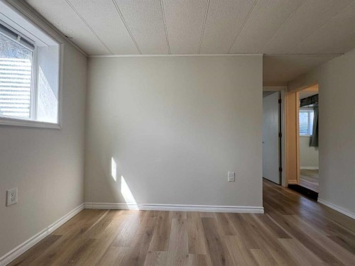 4312 45 Street Sw, Calgary, AB - Indoor Photo Showing Other Room