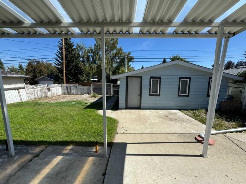 4312 45 Street Sw, Calgary, AB - Outdoor