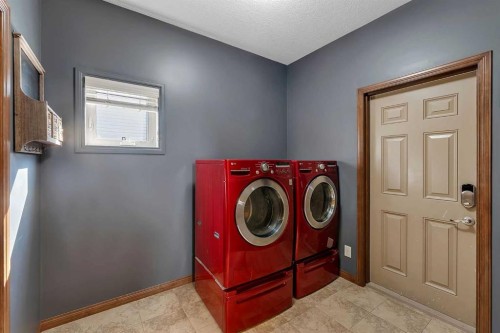 140 Aspenmere Close, Chestermere, AB 