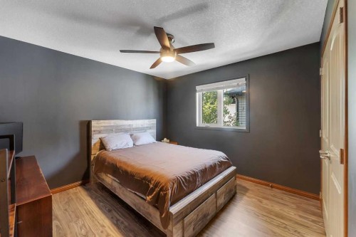 140 Aspenmere Close, Chestermere, AB 