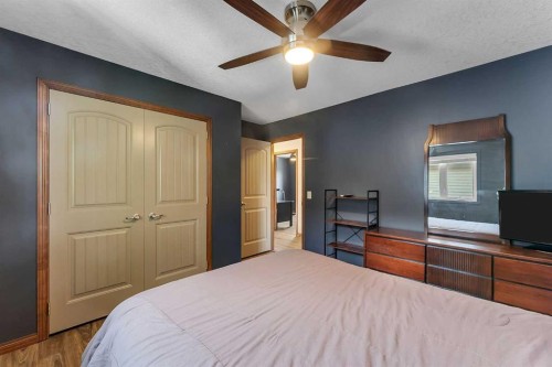 140 Aspenmere Close, Chestermere, AB 