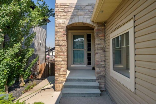 140 Aspenmere Close, Chestermere, AB 