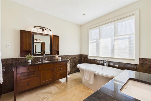 130 Aspen Ridge Place Sw, Calgary, AB 