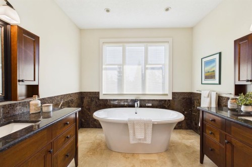 130 Aspen Ridge Place Sw, Calgary, AB 