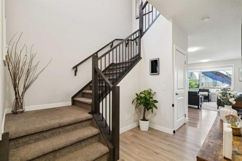 119 Cranbrook Green Se, Calgary, AB 