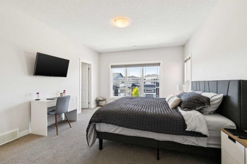 119 Cranbrook Green Se, Calgary, AB 