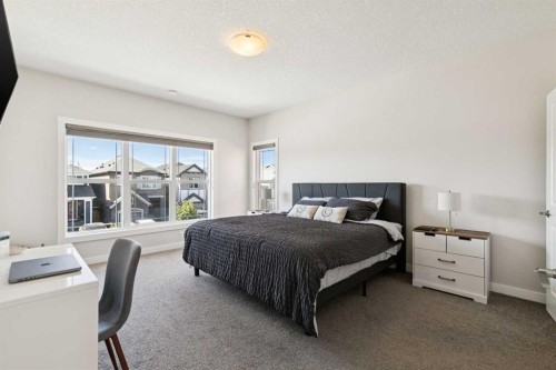 119 Cranbrook Green Se, Calgary, AB 
