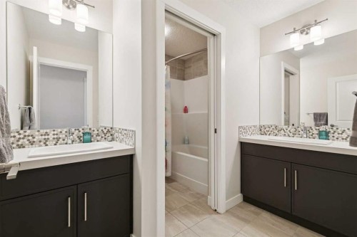 119 Cranbrook Green Se, Calgary, AB 