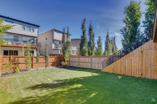 119 Cranbrook Green Se, Calgary, AB 
