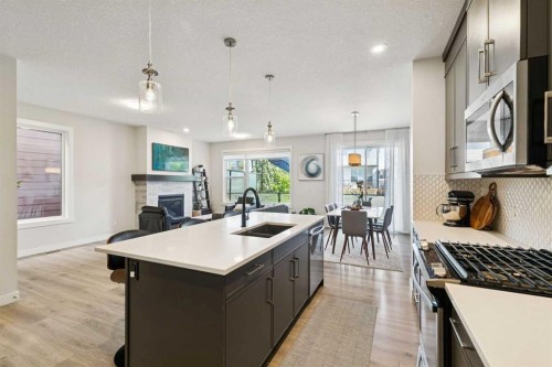 119 Cranbrook Green Se, Calgary, AB 