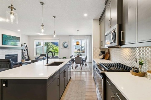 119 Cranbrook Green Se, Calgary, AB 