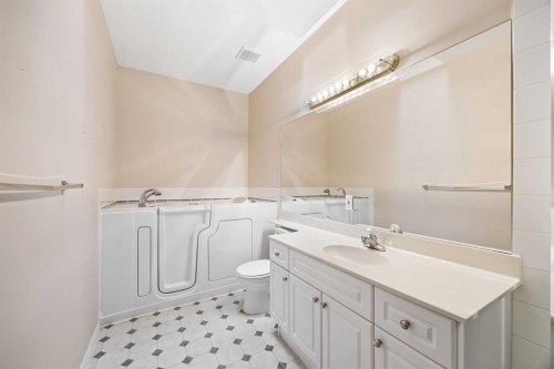 63 Scimitar Heath Nw, Calgary, AB 