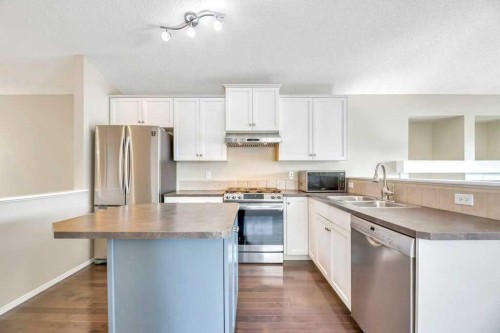 677 Evermeadow Road Sw, Calgary, AB 