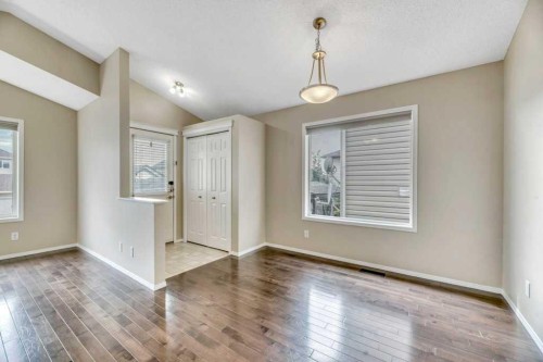 677 Evermeadow Road Sw, Calgary, AB 