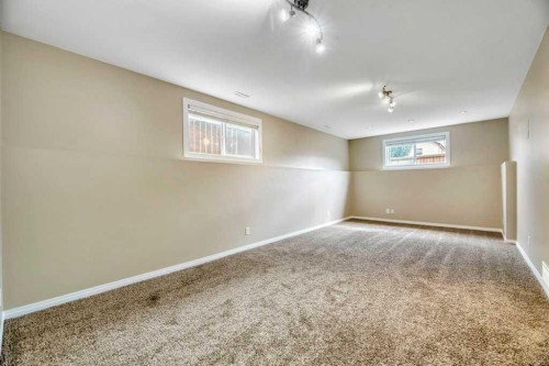 677 Evermeadow Road Sw, Calgary, AB 