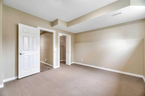 677 Evermeadow Road Sw, Calgary, AB 