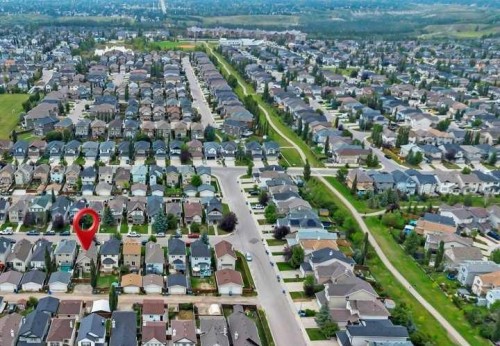 677 Evermeadow Road Sw, Calgary, AB 