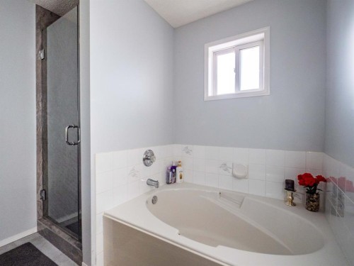 798 Coral Springs Boulevard Ne, Calgary, AB 