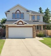 798 Coral Springs Boulevard NE Calgary, AB T3J 3R7
