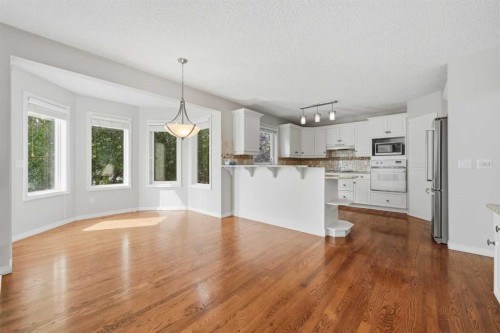 872 Sierra Morena Court Sw, Calgary, AB 