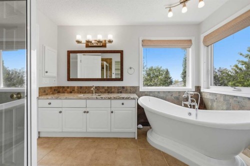 872 Sierra Morena Court Sw, Calgary, AB 