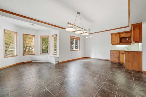 872 Sierra Morena Court Sw, Calgary, AB 