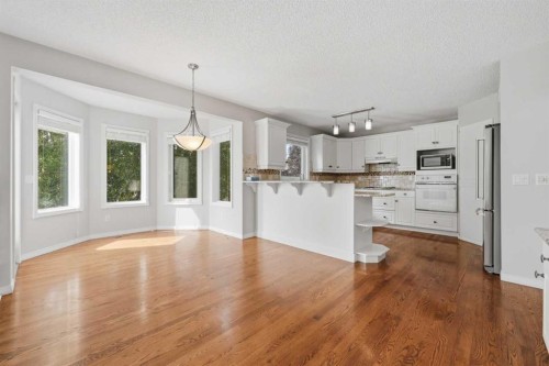 872 Sierra Morena Court Sw, Calgary, AB 