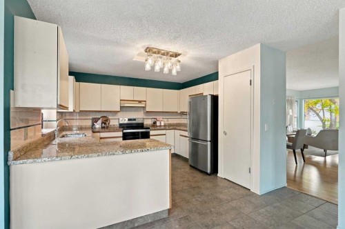 2820 Signal Hill Drive Sw, Calgary, AB 