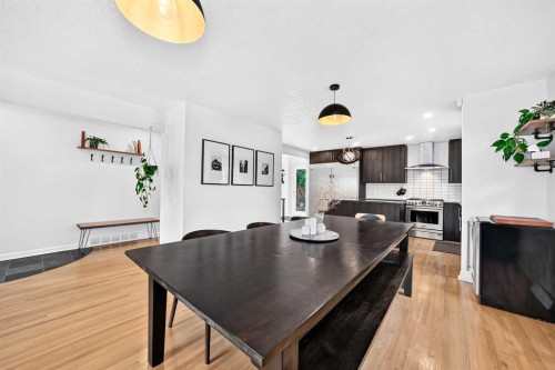 47 Woodlark Drive Sw, Calgary, AB 