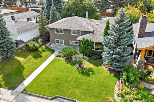 47 Woodlark Drive Sw, Calgary, AB 