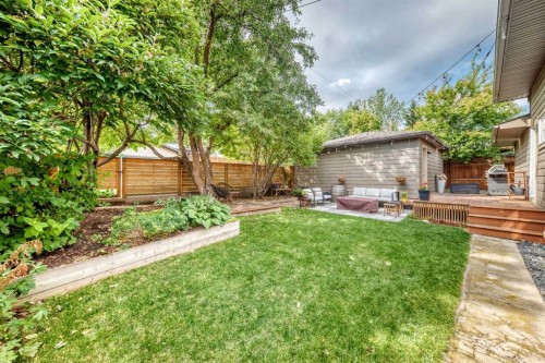 47 Woodlark Drive Sw, Calgary, AB 