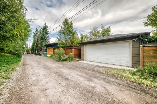 47 Woodlark Drive Sw, Calgary, AB 
