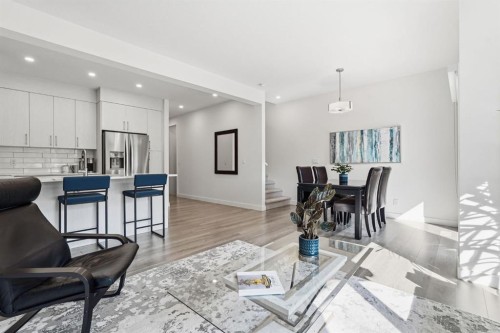 154 Crestridge Common Sw, Calgary, AB 