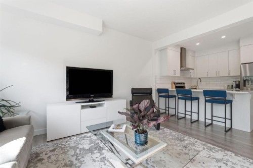 154 Crestridge Common Sw, Calgary, AB 