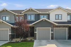 154 Crestridge Common SW Calgary, AB T3B 6J5