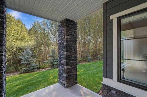 154 Crestridge Common Sw, Calgary, AB 