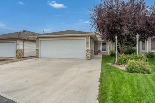 127 Whispering Way  Vulcan, AB T0L 2B0