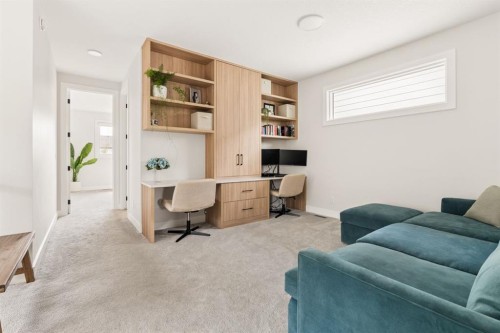 1129 Cranbrook Gardens Se, Calgary, AB - Indoor
