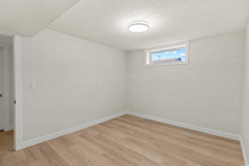 3116 39 Street Se, Calgary, AB 