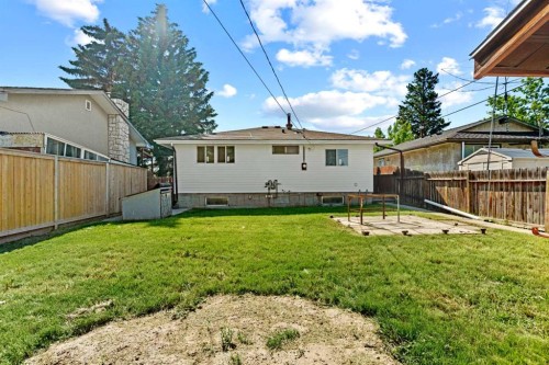 3116 39 Street Se, Calgary, AB 