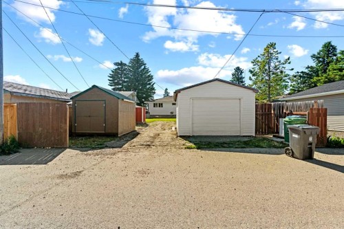 3116 39 Street Se, Calgary, AB 