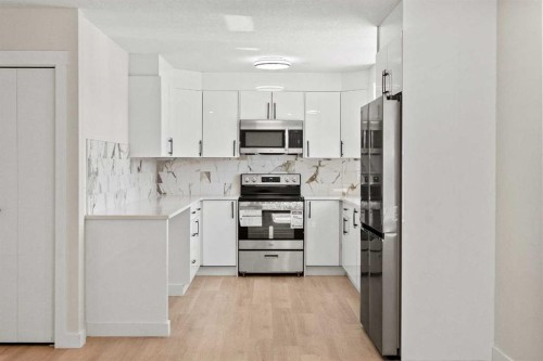3116 39 Street Se, Calgary, AB 