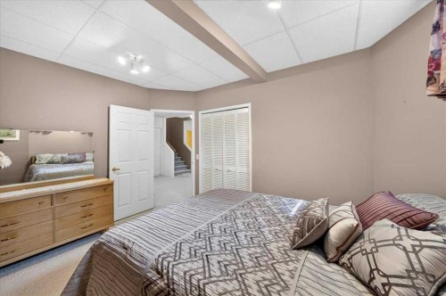 95 Sunlake Close Se, Calgary, AB 