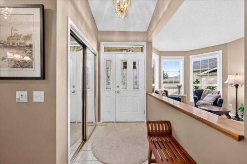 95 Sunlake Close Se, Calgary, AB 